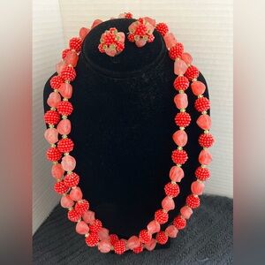 Vtg RETRO Dual Strand Pinky/Red Plastic Berry Like Beads & Clip-Earrings